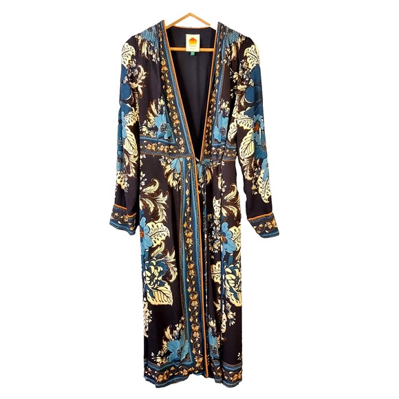 Farm Rio Anthropologie Women's Medium Viscose Lightweight Robe Kimono Boho